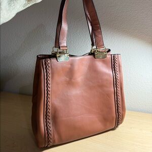 Ivanka Trump Brown leather shoulder bag with gold hardware #leatherbag